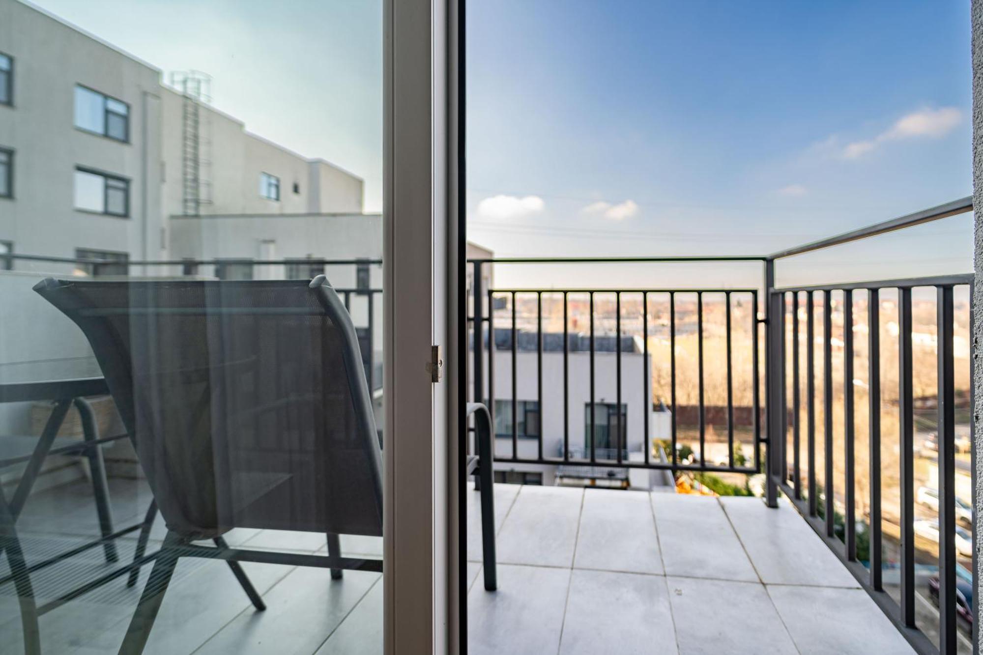 טימישוארה Modern Apollus Avenue - By Openhouse Apartments מראה חיצוני תמונה
